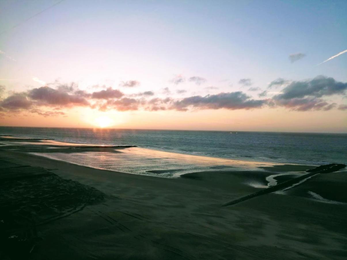 Lovely N° 9 Op Ieder Moment Een Prachtig Zeezicht & Zwembad Middelkerke Eksteriør bilde